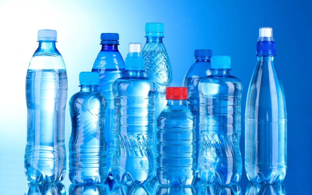 بطری پلاستیکی آب معدنی