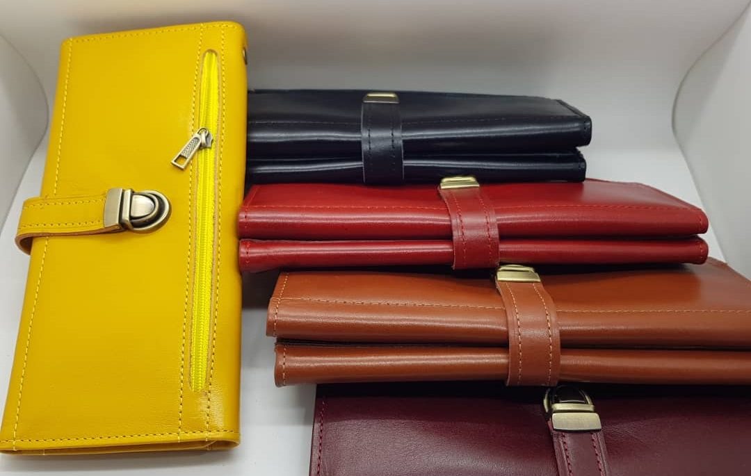 کیف پول زنانه