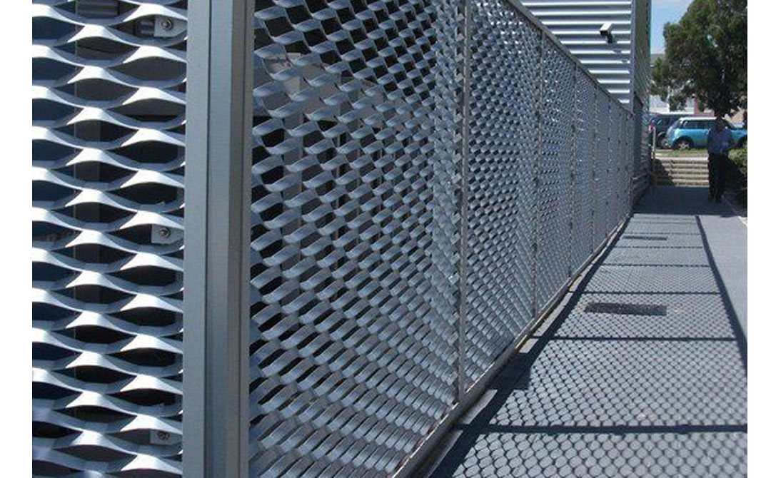 ورق اکسپندد متال ذهبی