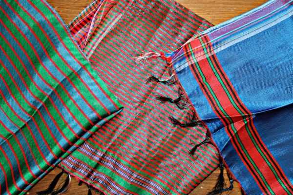 دستمال نخی یزدی