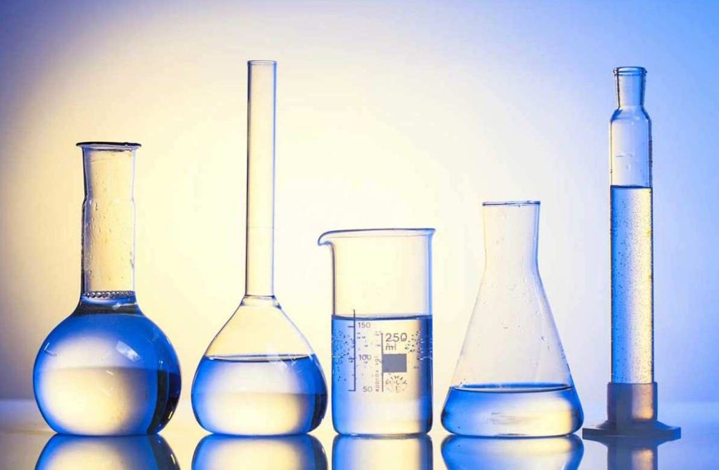 آب مقطر داروخانه