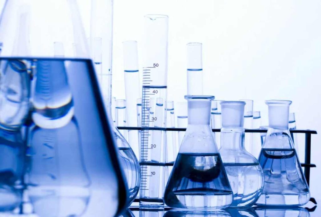 آب مقطر دیونیزه