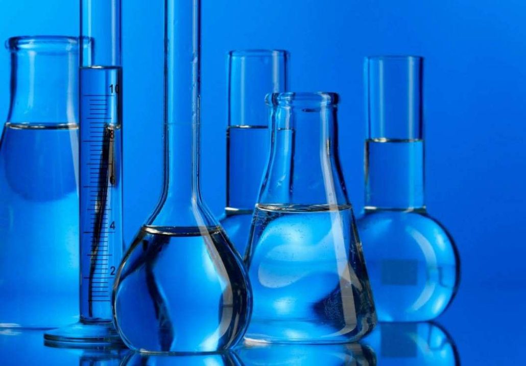 آب مقطر پزشکی