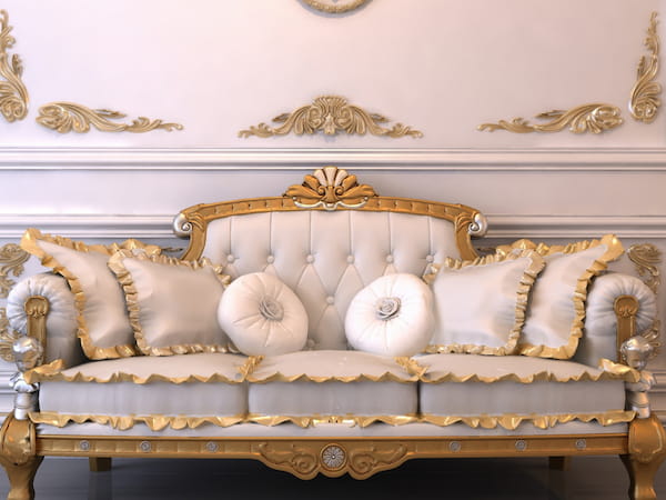 مبلمان سلطنتی طلایی