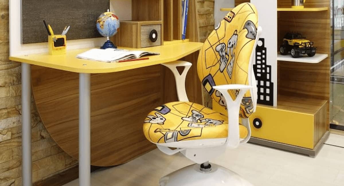 صندلی چرخدار کودکان