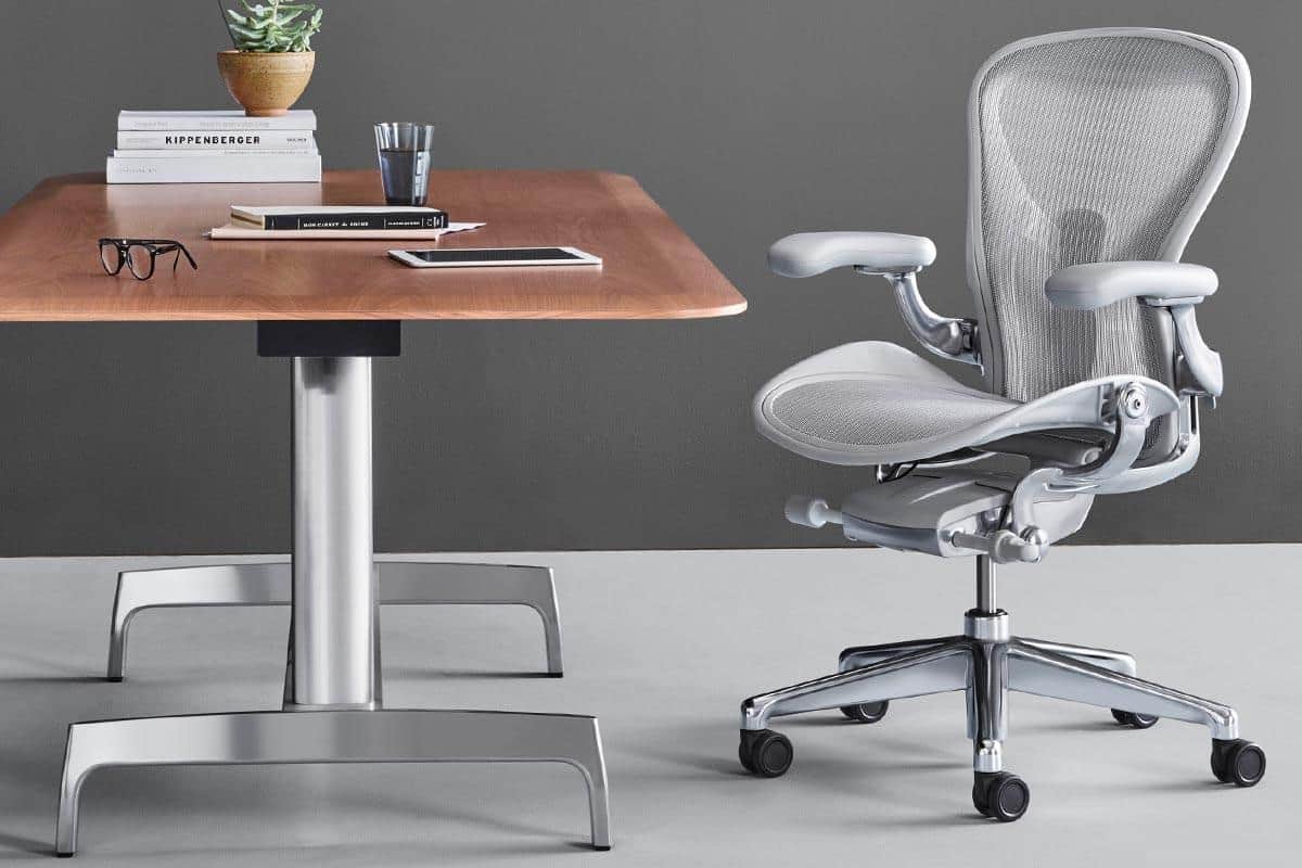 صندلی اداری طبی