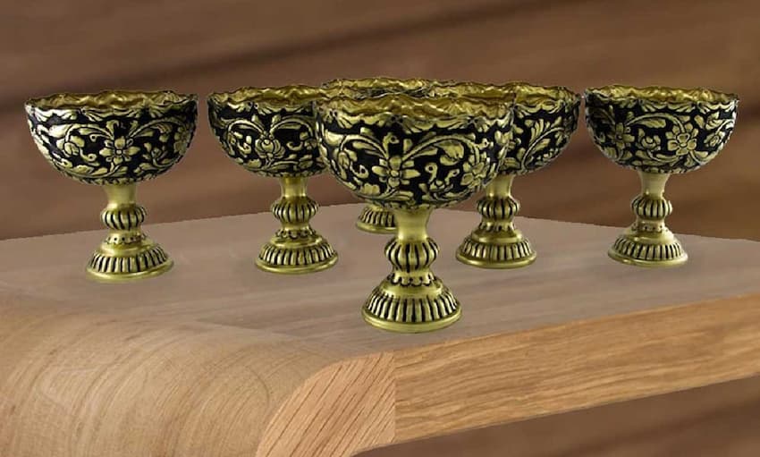 ظروف سیاه قلم