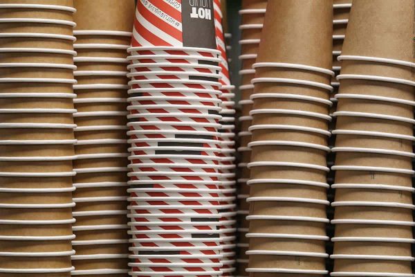 لیوان کاغذی یکبار مصرف