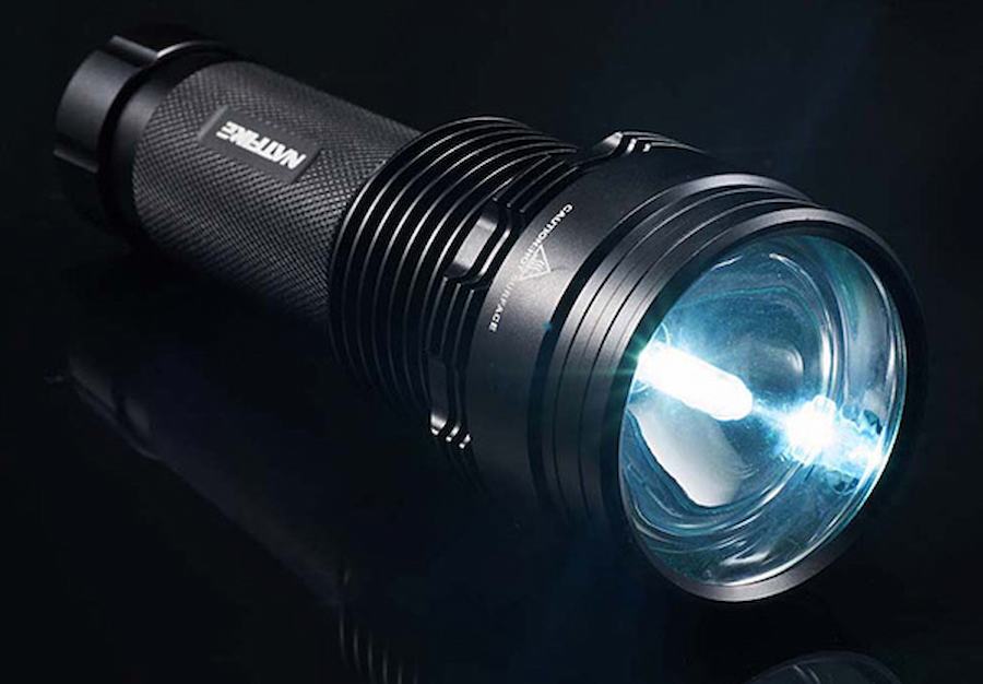 چراغ قوه شارژی