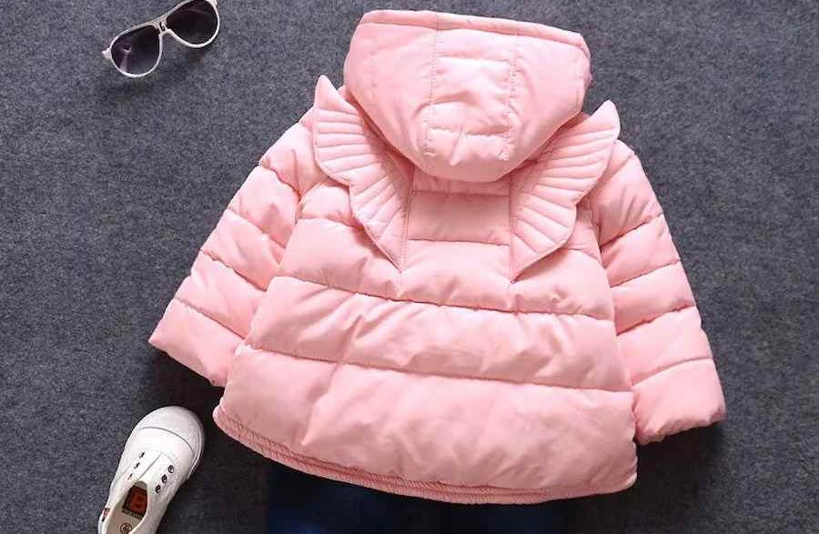 کاپشن بچه گانه صورتی